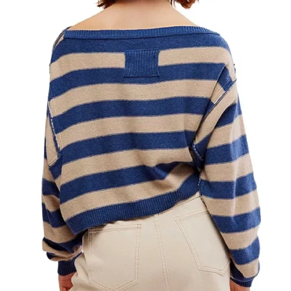 We The Free Off-Shoulder Sweater in Navy and Beige - Picture 3 of 9